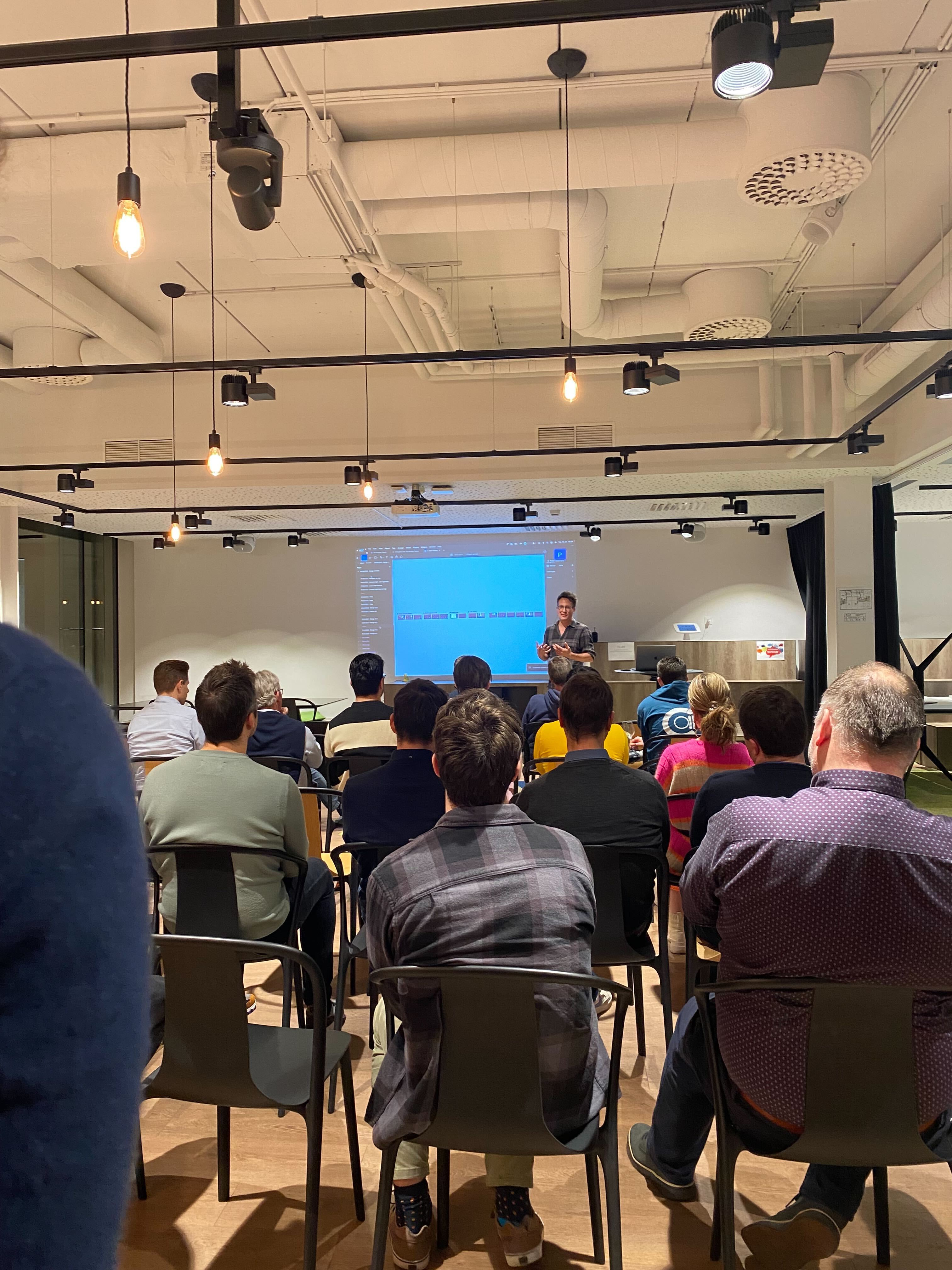 <span id="hs_cos_wrapper_name" class="hs_cos_wrapper hs_cos_wrapper_meta_field hs_cos_wrapper_type_text" style="" data-hs-cos-general-type="meta_field" data-hs-cos-type="text" >Succesvolle eerste interne kwartaalvergadering van 2023!</span>