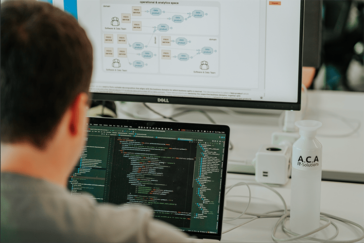 Tom De Wolf - Coding - Screen