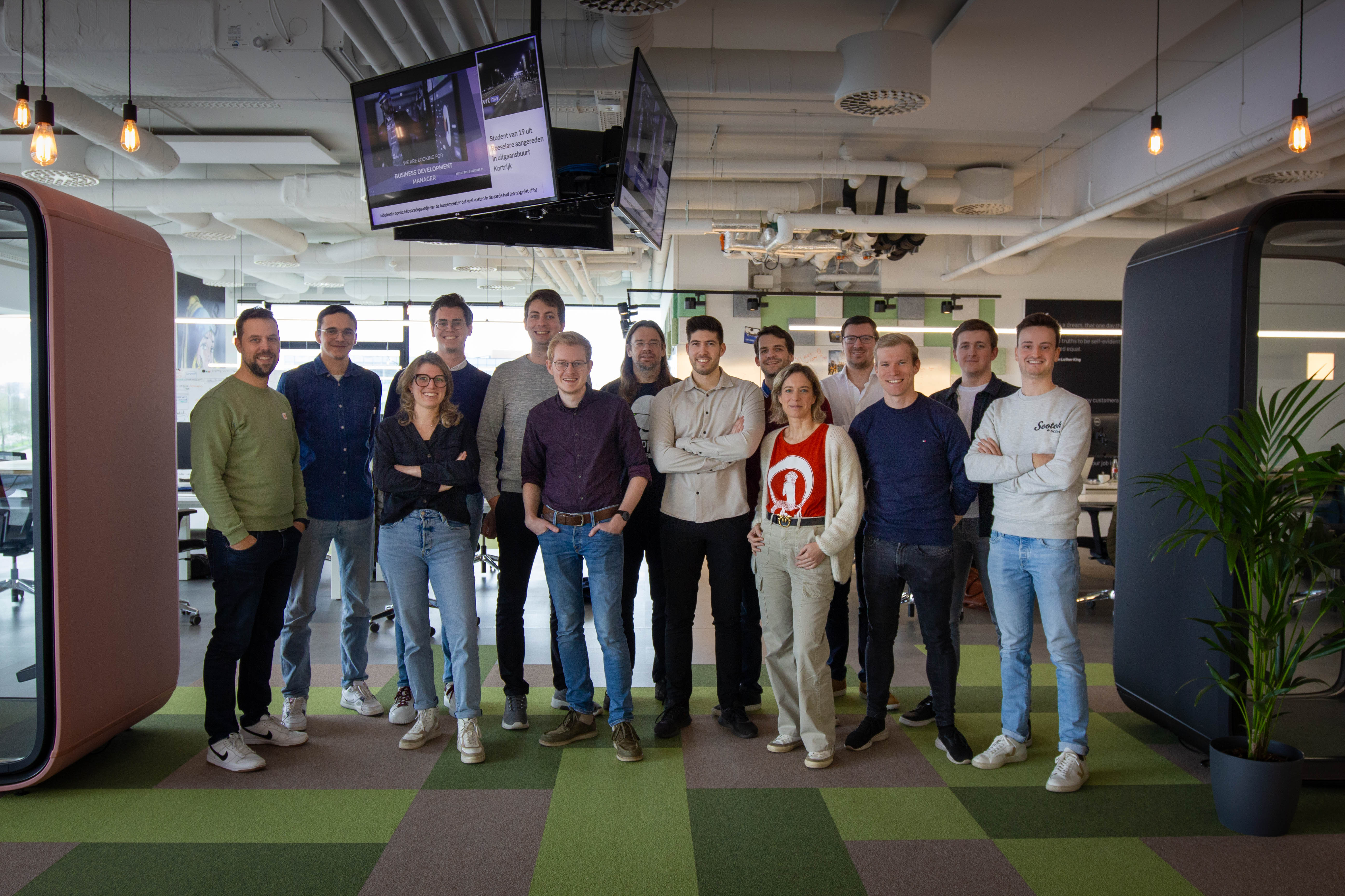 1715158208-teamphoto-datadots